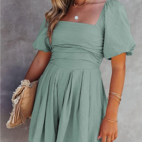 AlvaQ Women's Rompers Cute Puff Sleeve SZ Medium - Picture 2 of 11